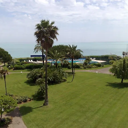 Bahia Hotell 3*